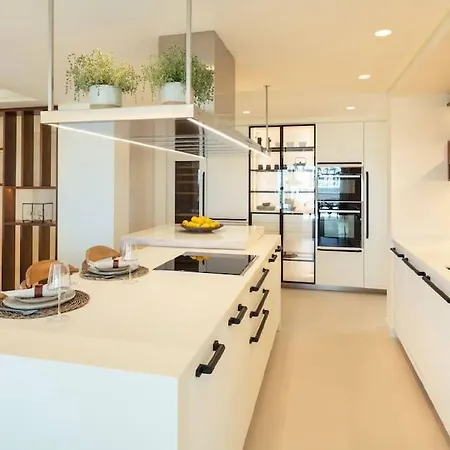 Beachfront La Luisa, Golden Mile, * Marbella