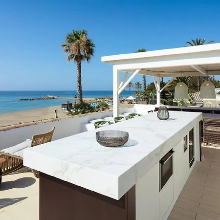 Villa Beachfront La Luisa, Golden Mile, *
