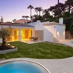 Beachfront La Luisa, Golden Mile, Villa