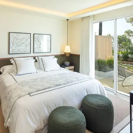 Beachfront La Luisa, Golden Mile,