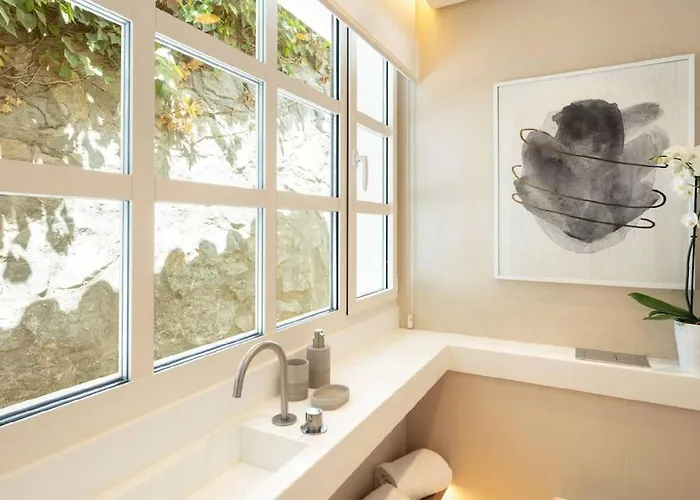 Willa Beachfront La Luisa, Golden Mile,